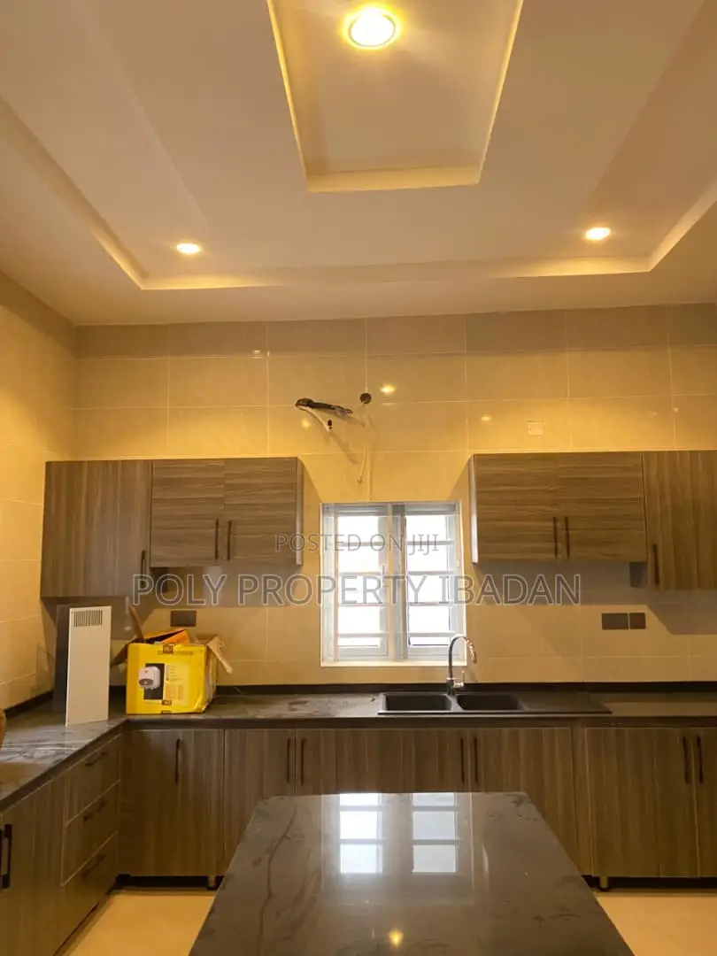 Furnished 5bdrm Duplex in Engr Lere Adigun Gra, Ibadan for sale in Ibadan