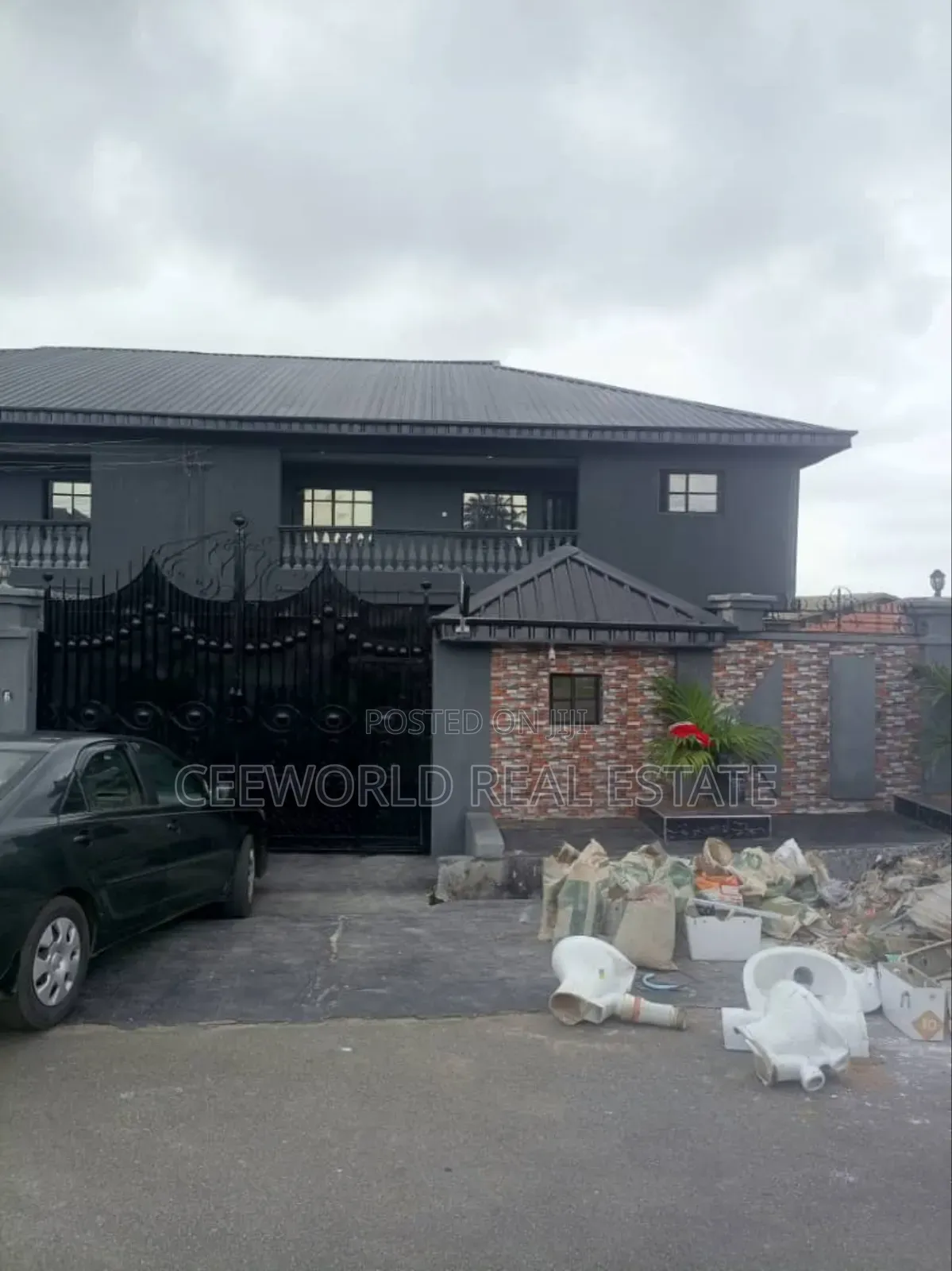 5bdrm Duplex in Air Force Estate, Akobo for rent in Akobo