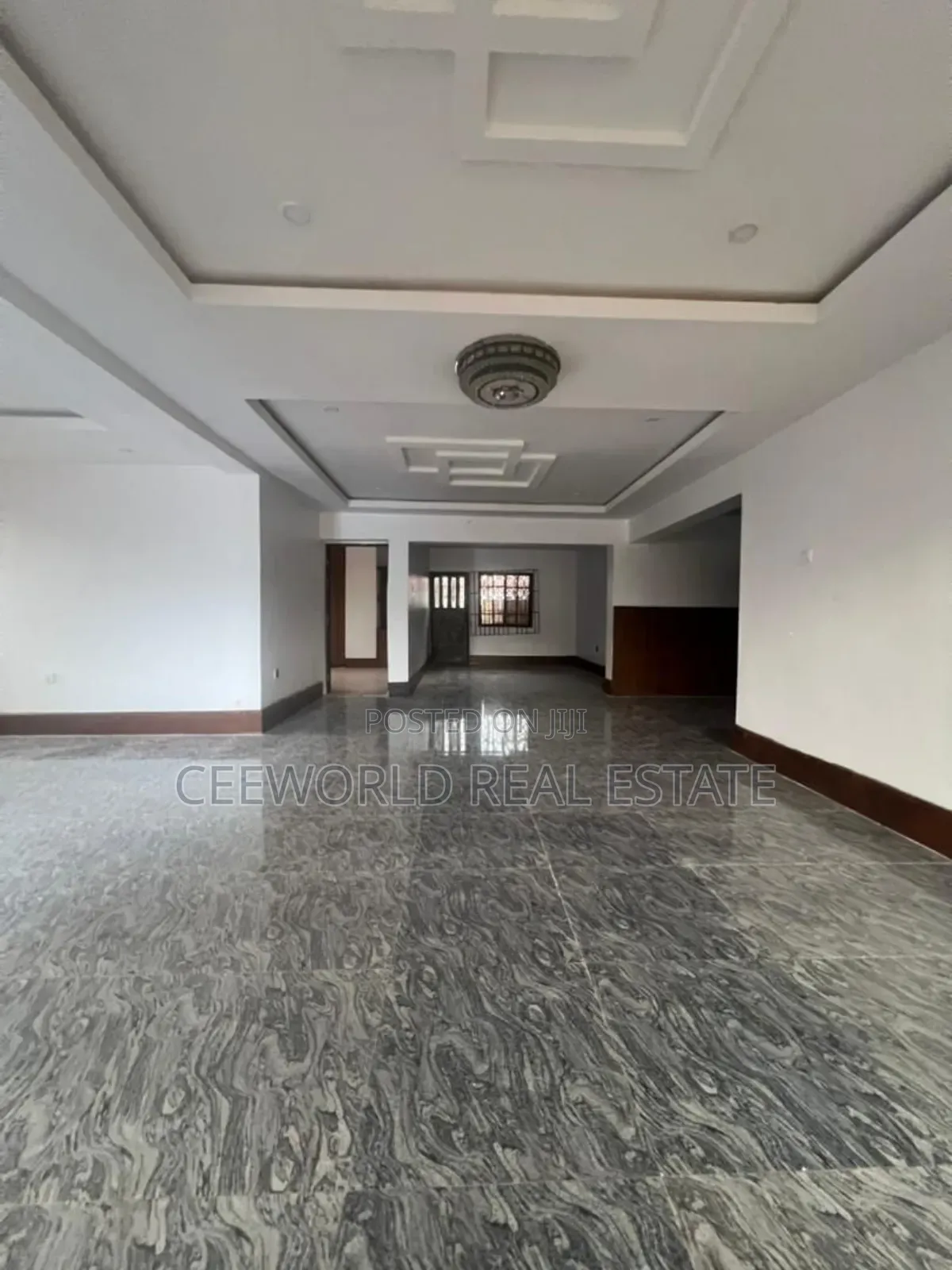 5bdrm Duplex in Air Force Estate, Akobo for rent in Akobo