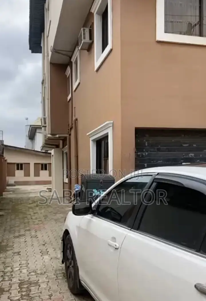 Furnished 9bdrm Duplex in Ajao Estate for sale in Ajao Estate