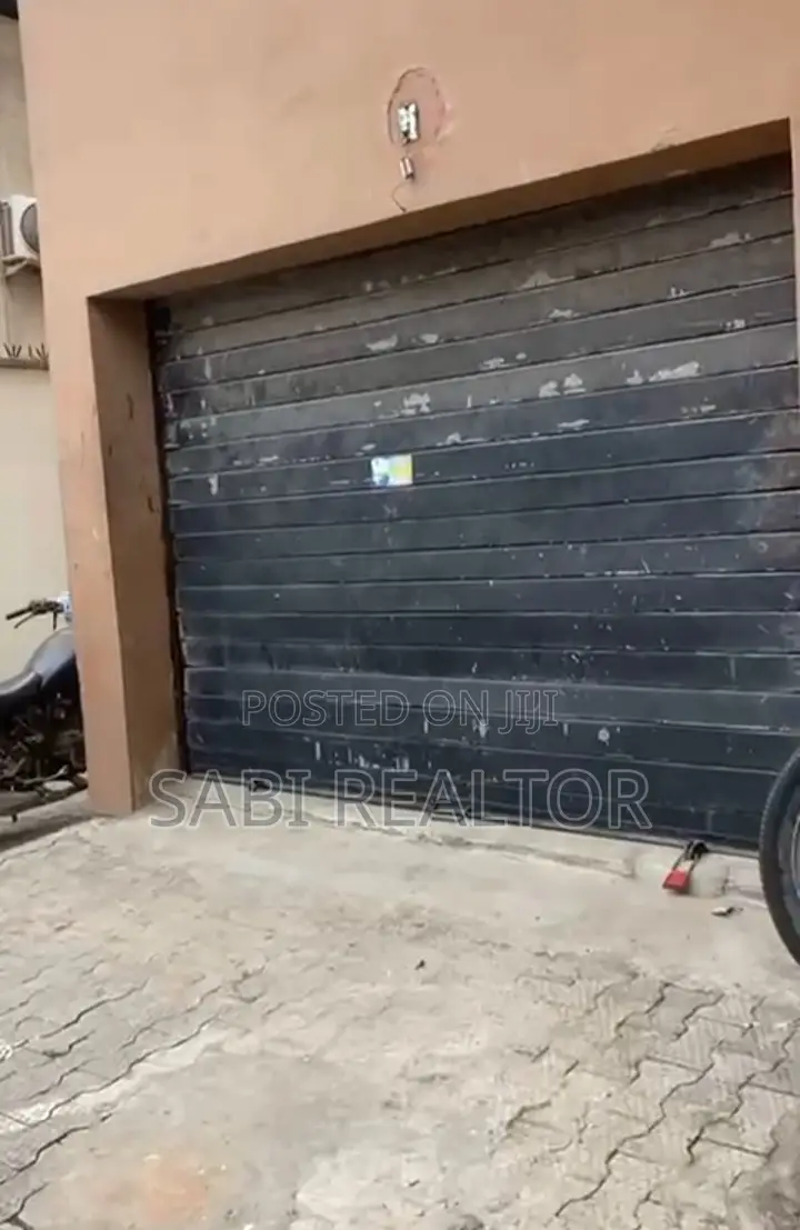 Furnished 9bdrm Duplex in Ajao Estate for sale in Ajao Estate