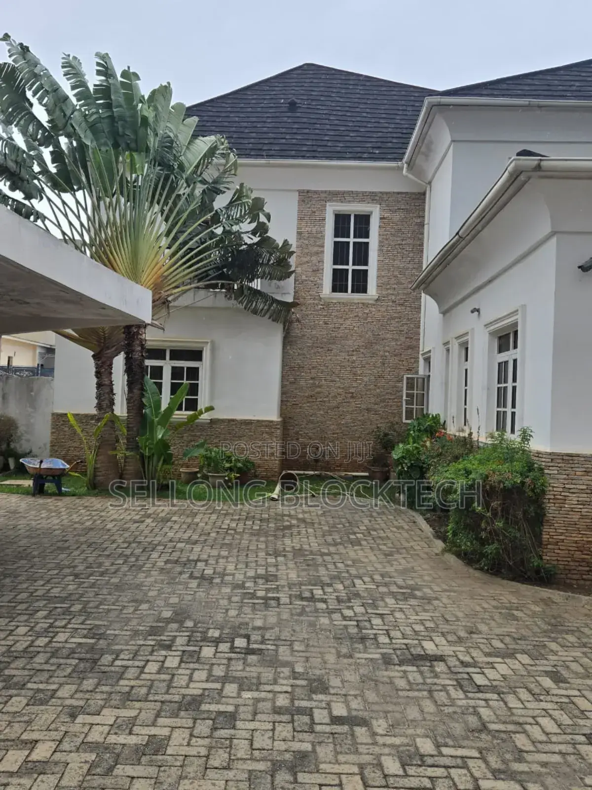 7bdrm Duplex in Guzape District for sale in Guzape District
