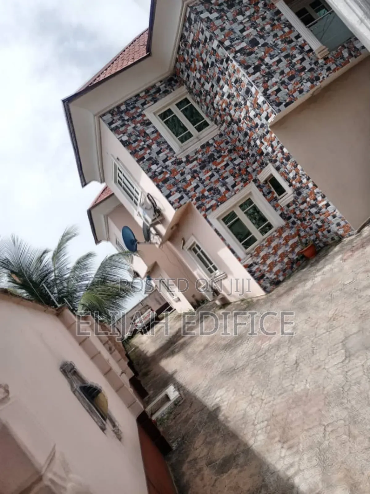 Furnished 12bdrm Duplex in Command, Meiran for sale in Meiran