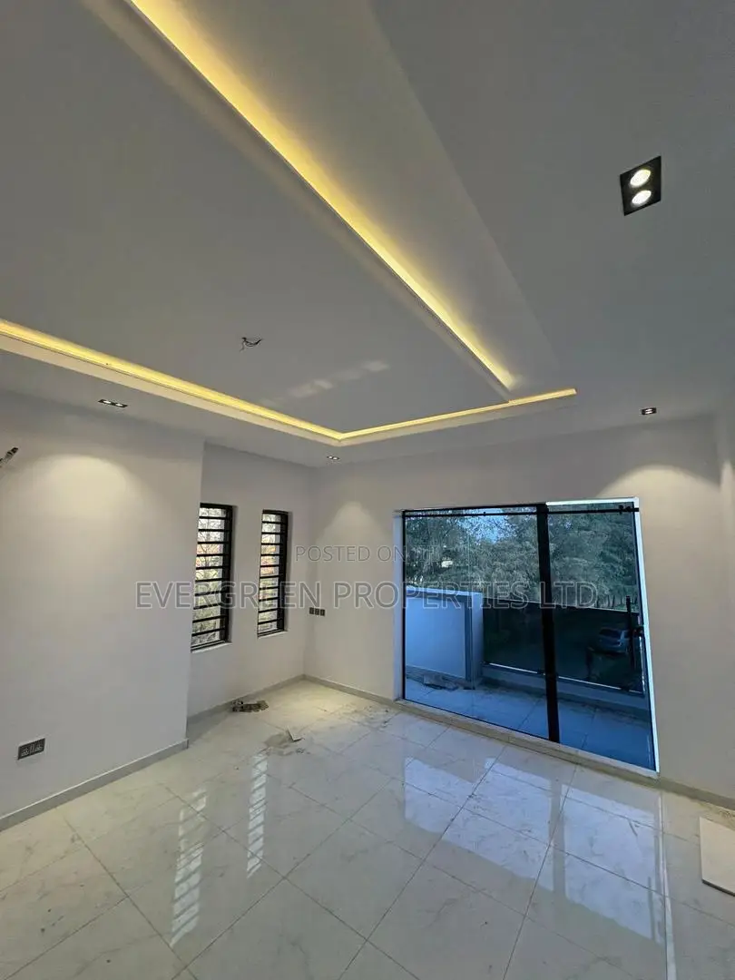 4bdrm Duplex in Akobo for sale in Akobo
