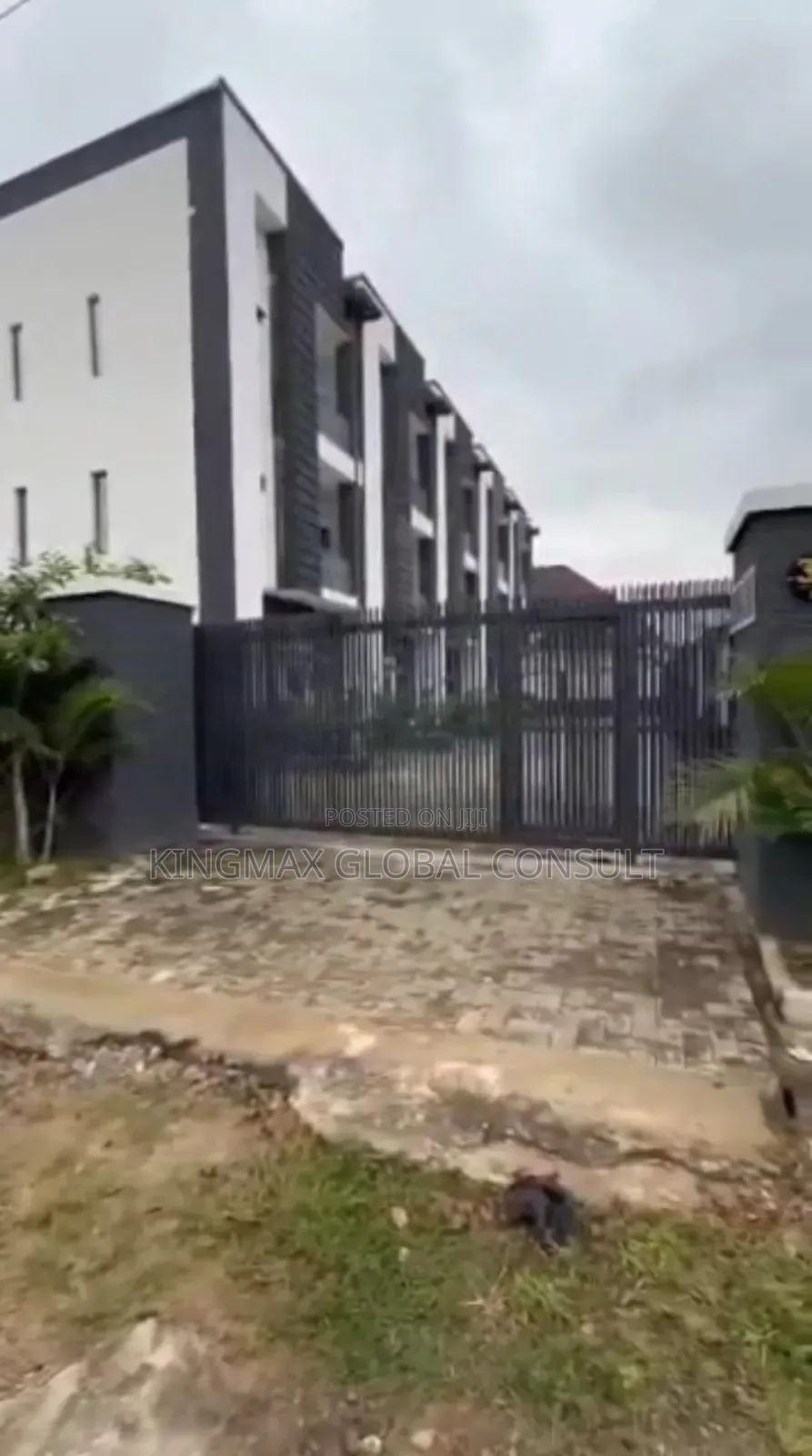 5bdrm Duplex in Life Camp Abuja for sale in Life Camp