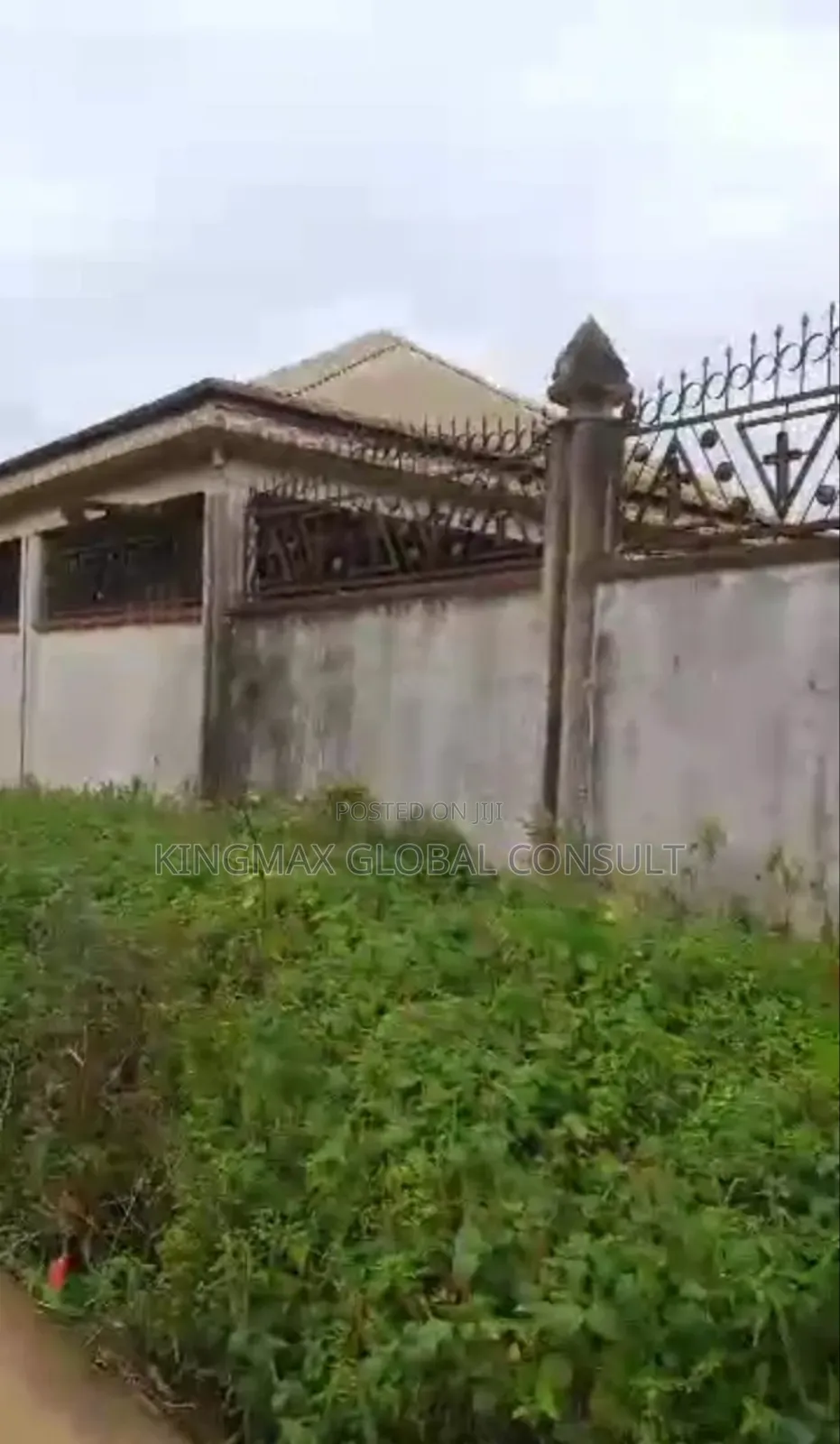 Land for Sale! This Is Osunde Foundation Property, Size 15× 200 in Sapele