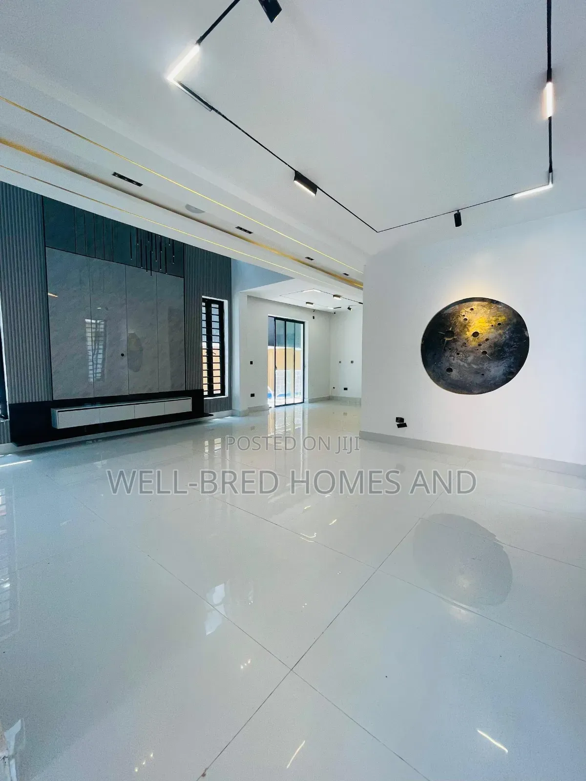5bdrm Duplex in Lekki Phase 1 for sale in Lekki Phase 1