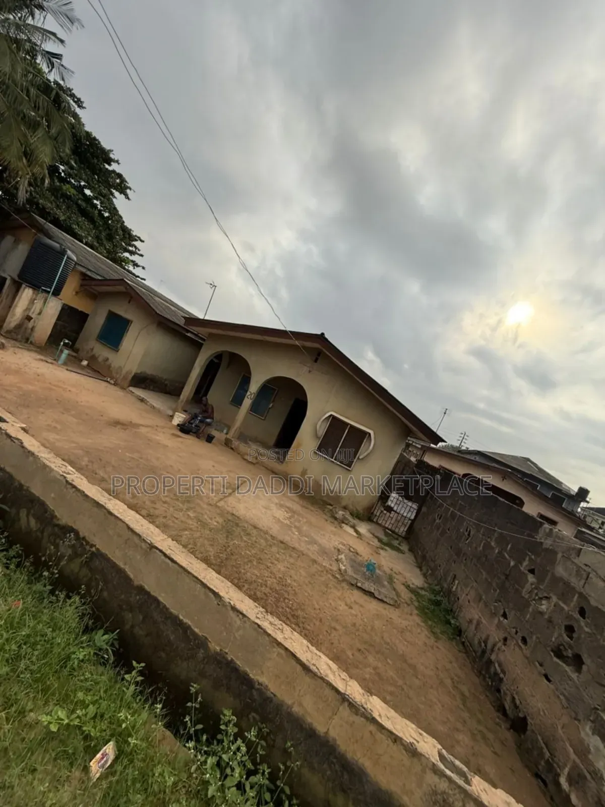 3bdrm Bungalow in Ayobo for sale in Ayobo