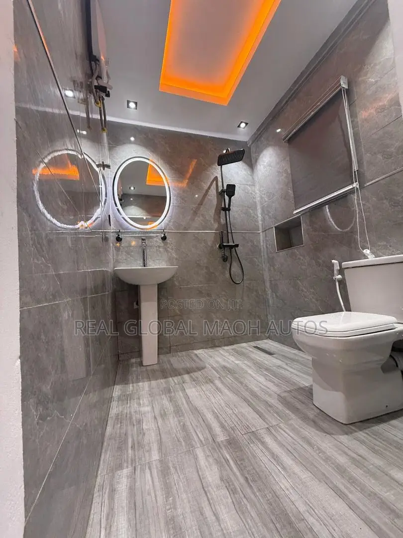 Furnished 2bdrm Apartment in Oba Lateef Adam, Capitol for sale in Capitol