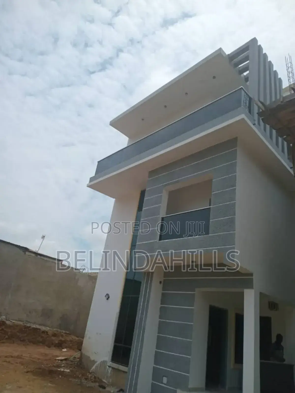 4bdrm Townhouse/Terrace in Durumi for sale in Durumi