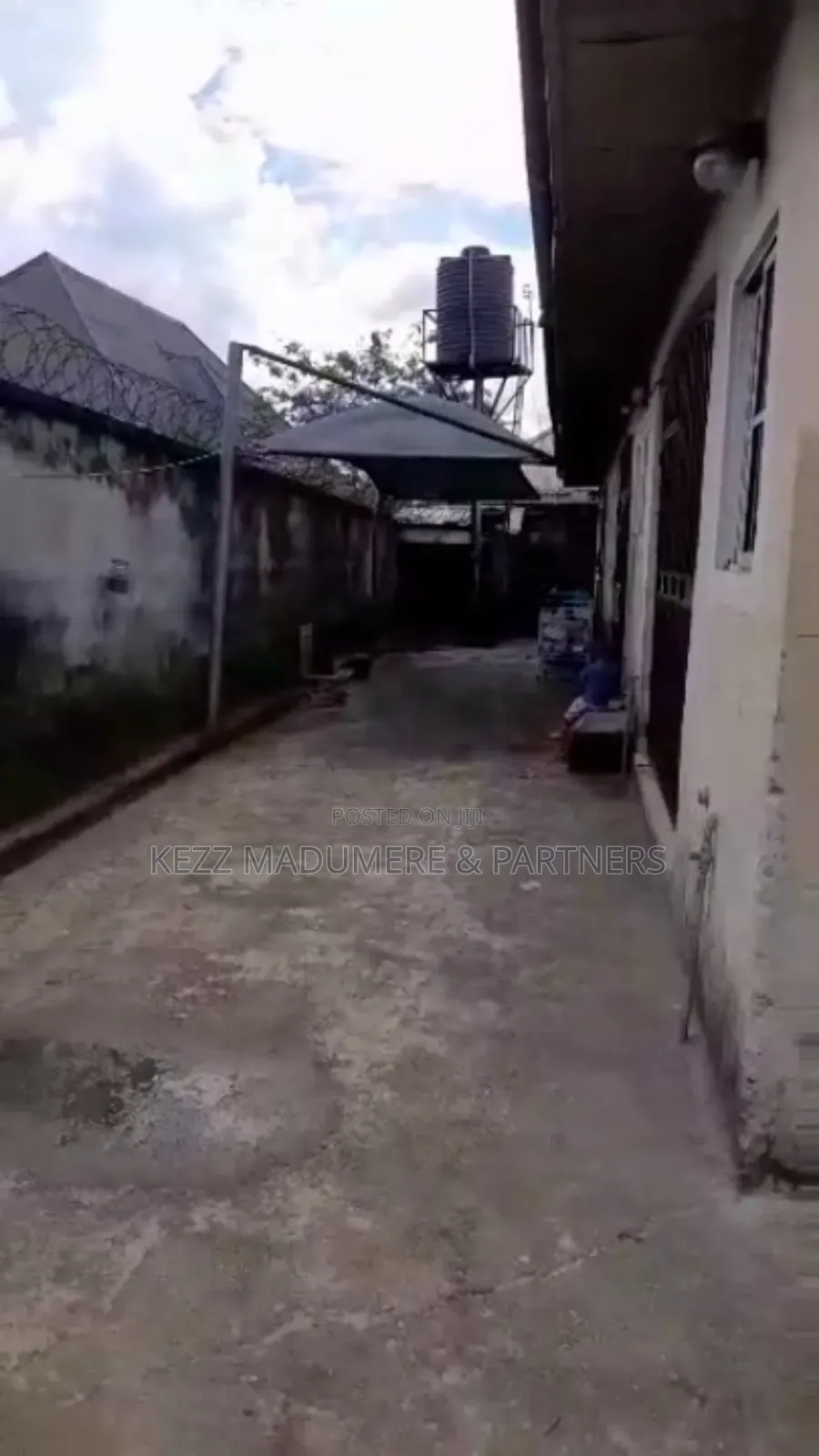 3bdrm Bungalow in Umuwein , Igwuruta, Port-Harcourt for sale in Port-Harcourt