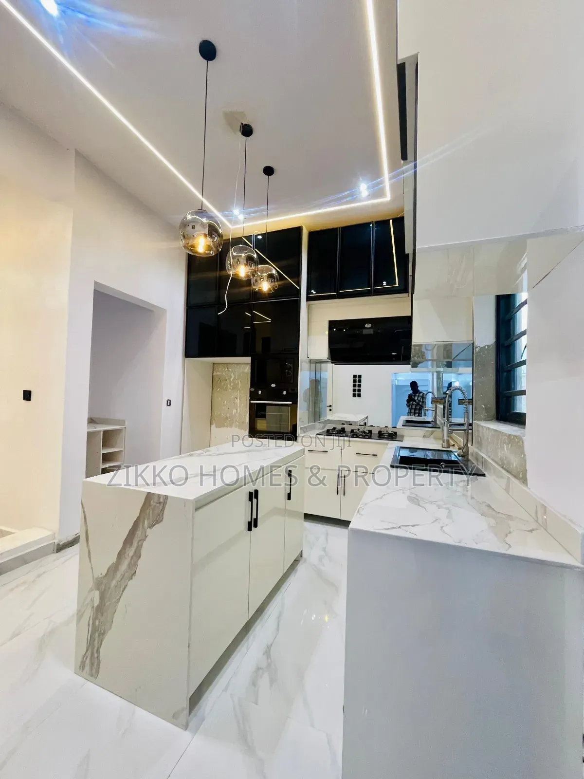 4bdrm Duplex in Ajah, Lekki for sale in Lekki