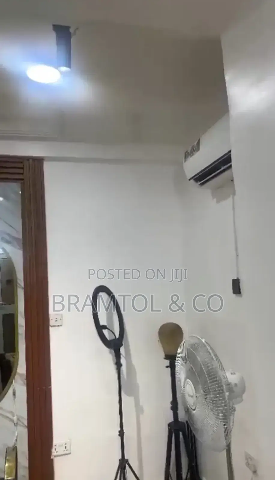 40 SQM First Floor Salon/Office/Shop on Ademola Adetokunbo Crescent in Wuse 2