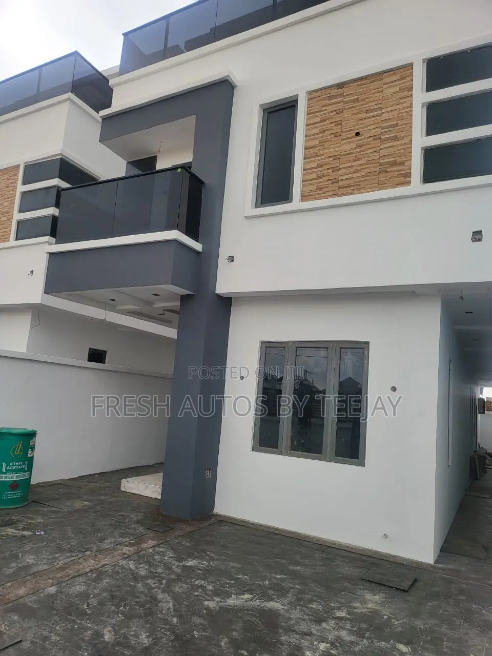 4bdrm Duplex in Omole Phase2 Estate for sale in Omole Phase 2