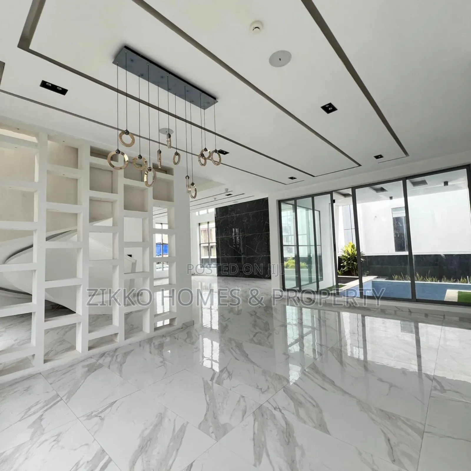 5bdrm Duplex in Osapa London, Lekki for sale in Lekki