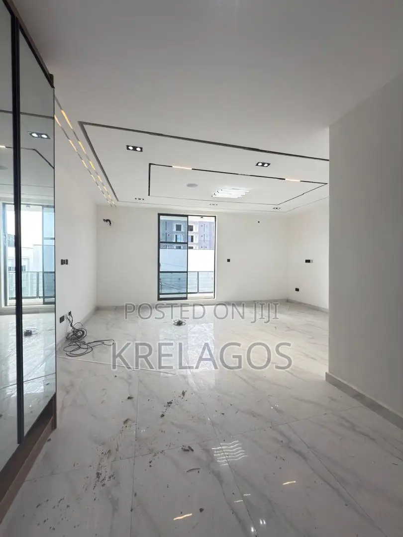 4bdrm Duplex in Ikate for sale in Ikate