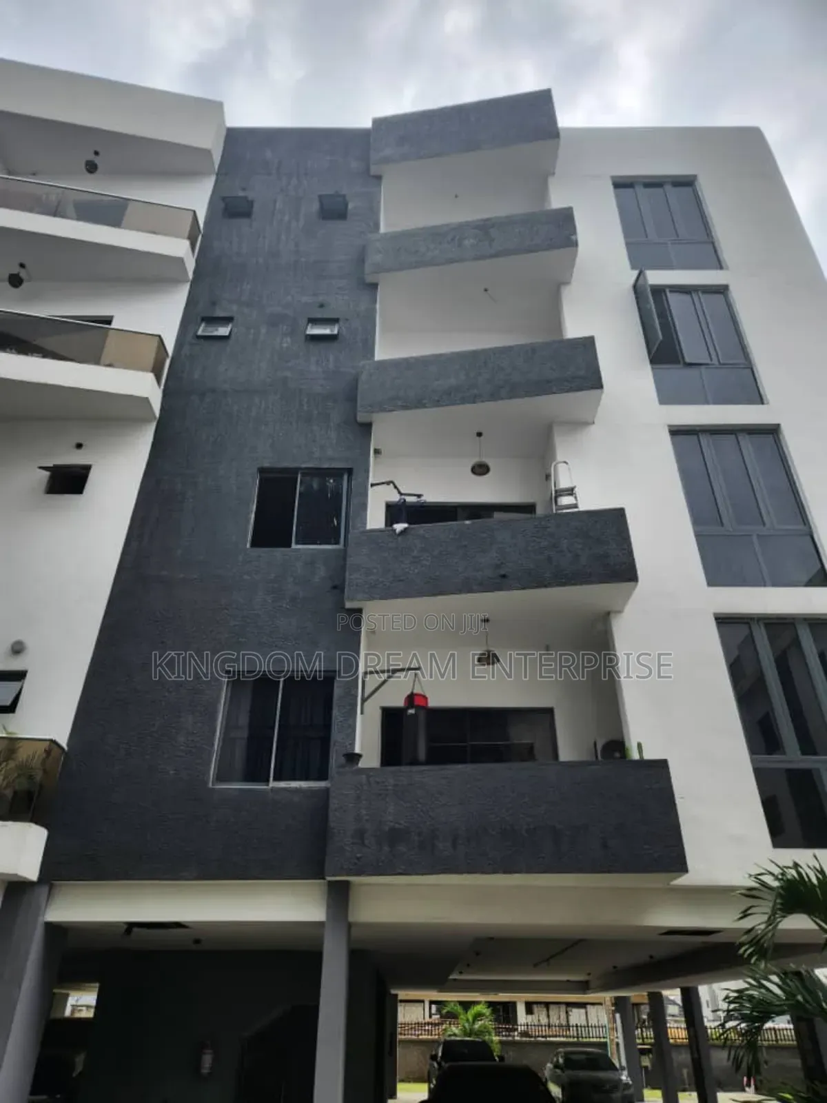 4bdrm Maisonette in Seagate Estate Lekki for rent in Off Lekki-Epe Expressway