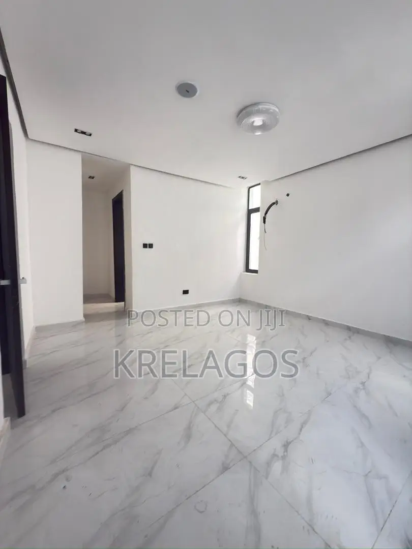 4bdrm Duplex in Ikate for sale in Ikate