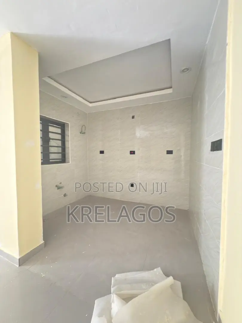 2bdrm Apartment in Ikate for sale in Ikate