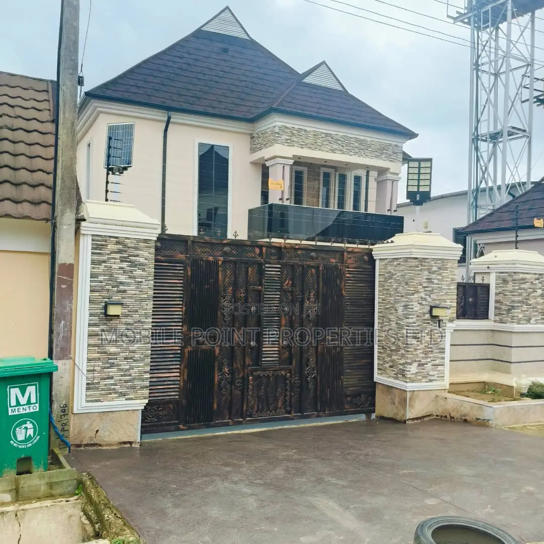 5bdrm Duplex in Apo Resettlement for sale in Apo Resettlement