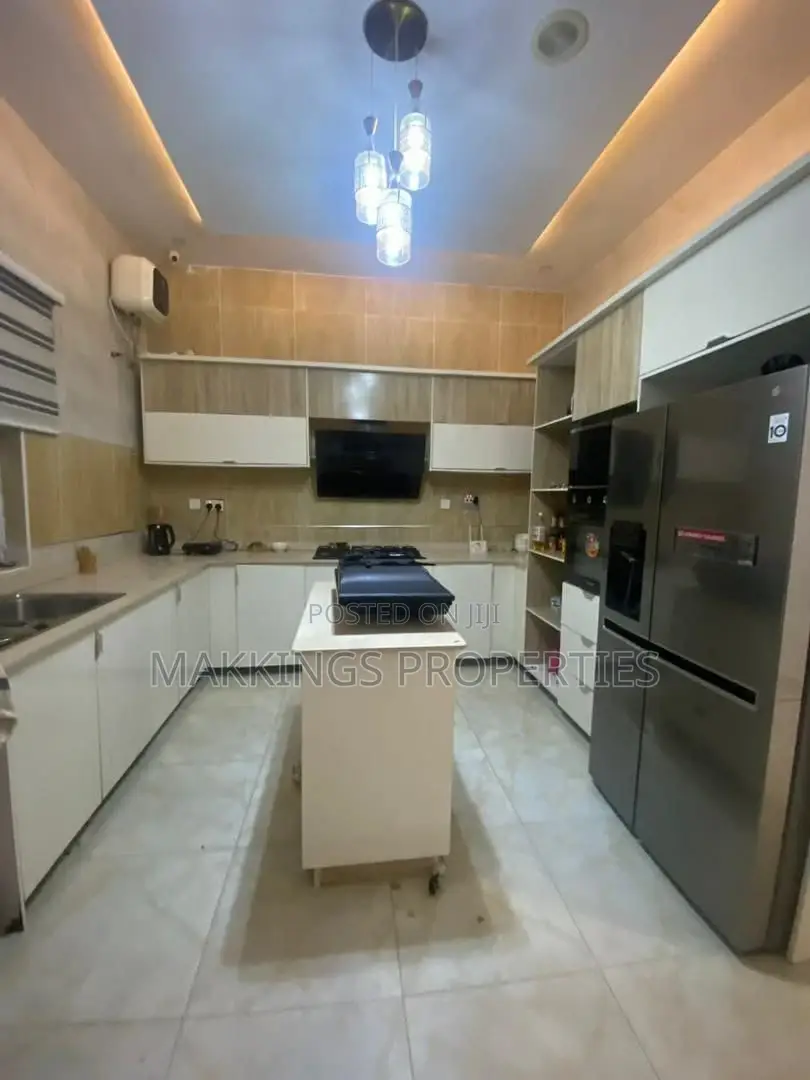 Studio Apartment in Oral Estate, Chevron for rent in Chevron