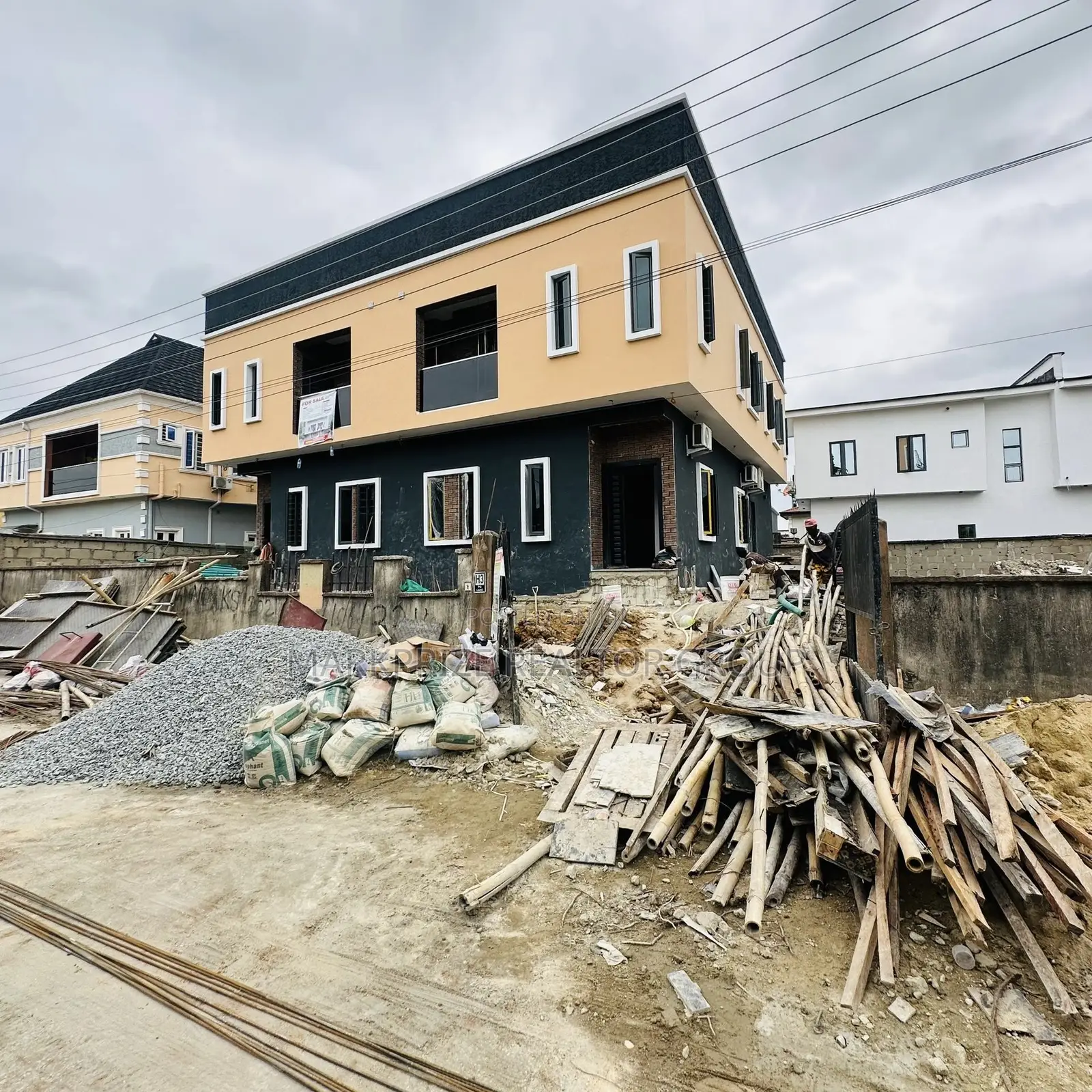 4bdrm Duplex in Gbagada Lagos for sale in Gbagada