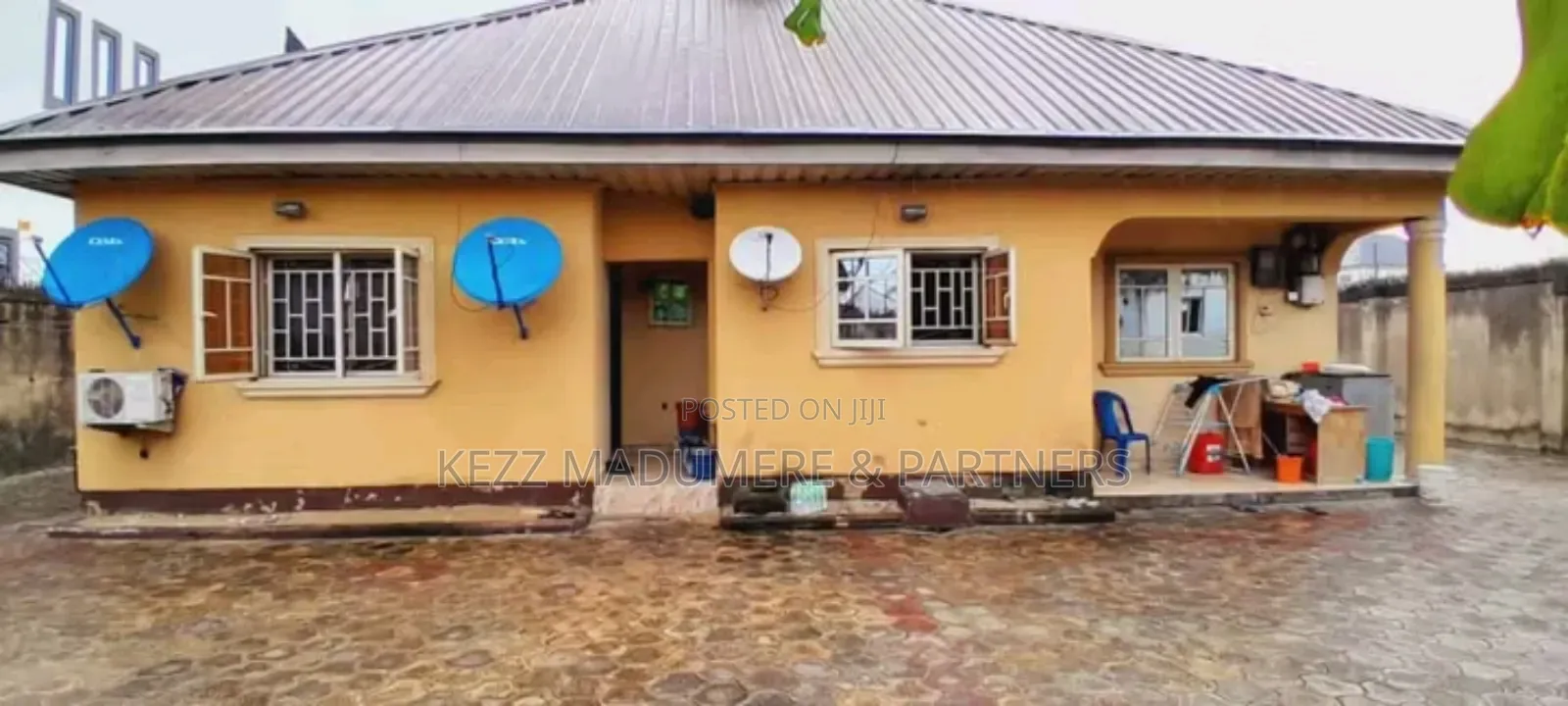4bdrm Bungalow in Off Sars Road Port for sale in Port-Harcourt