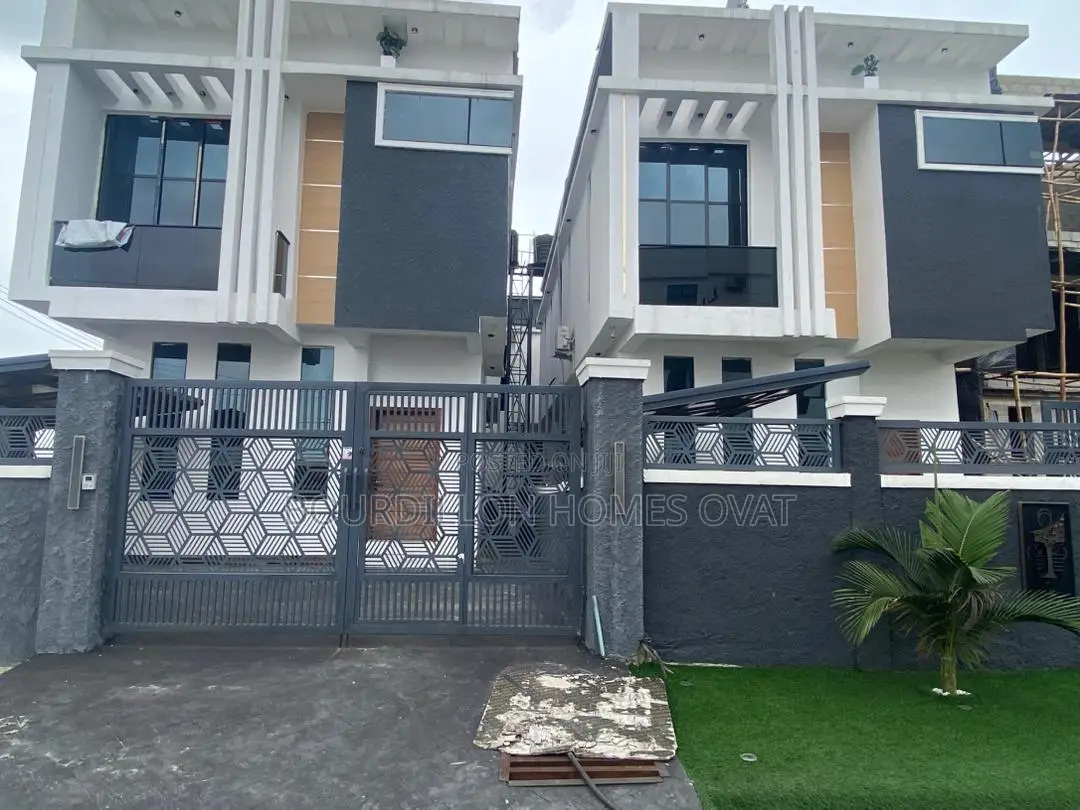 4bdrm Duplex in Harris Drive/Vgc for sale in Lekki