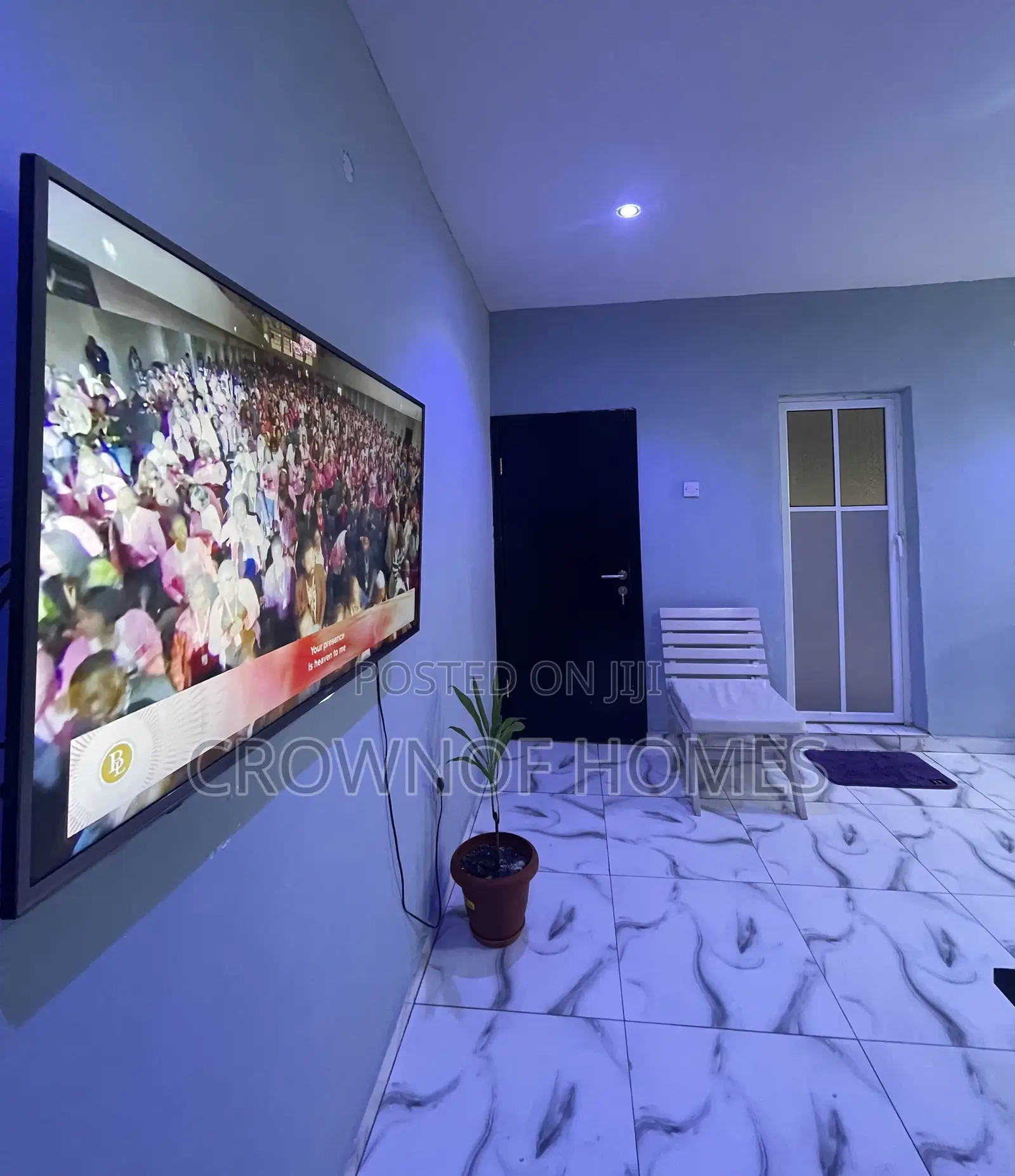Cheap Studio Apartment Close to Ikeja- About 20 Minutes Drive in Egbeda