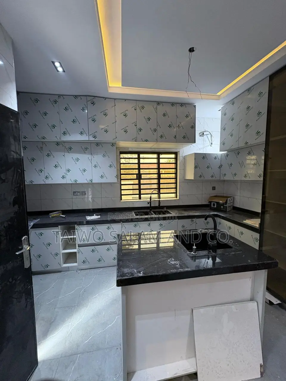 4bdrm Duplex in Akobo for sale in Akobo