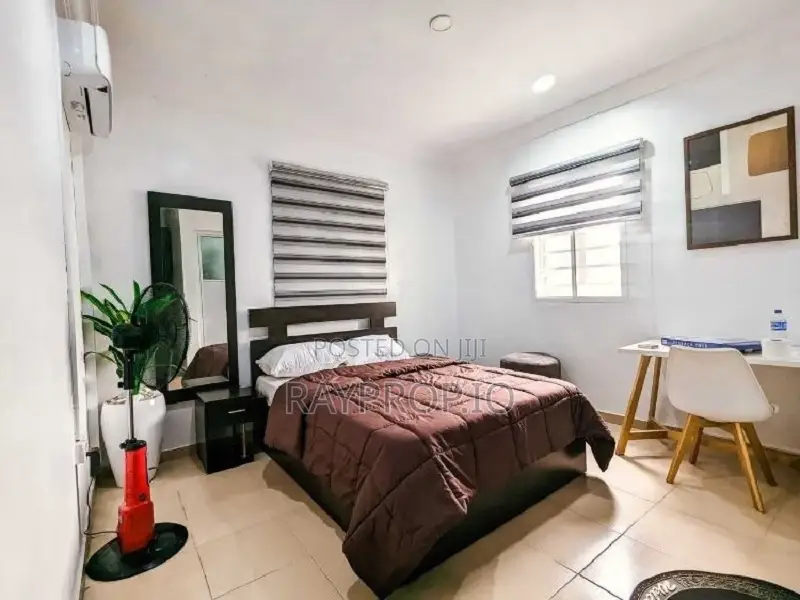 1 Bedroom Shortlet in Surulere in Ijesha