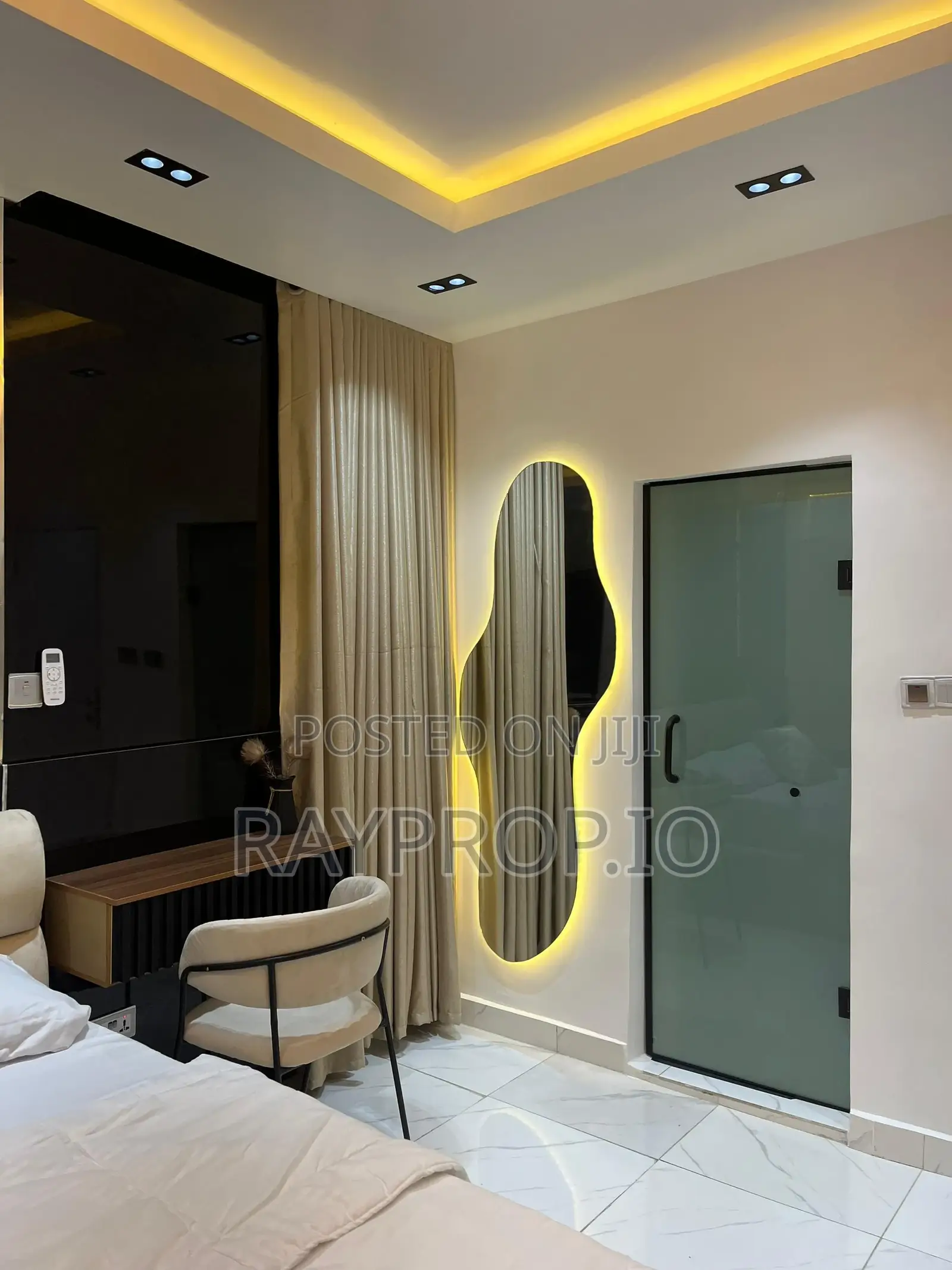 Studio Shortlet in Lekki Phase 1 in Lekki Phase 1