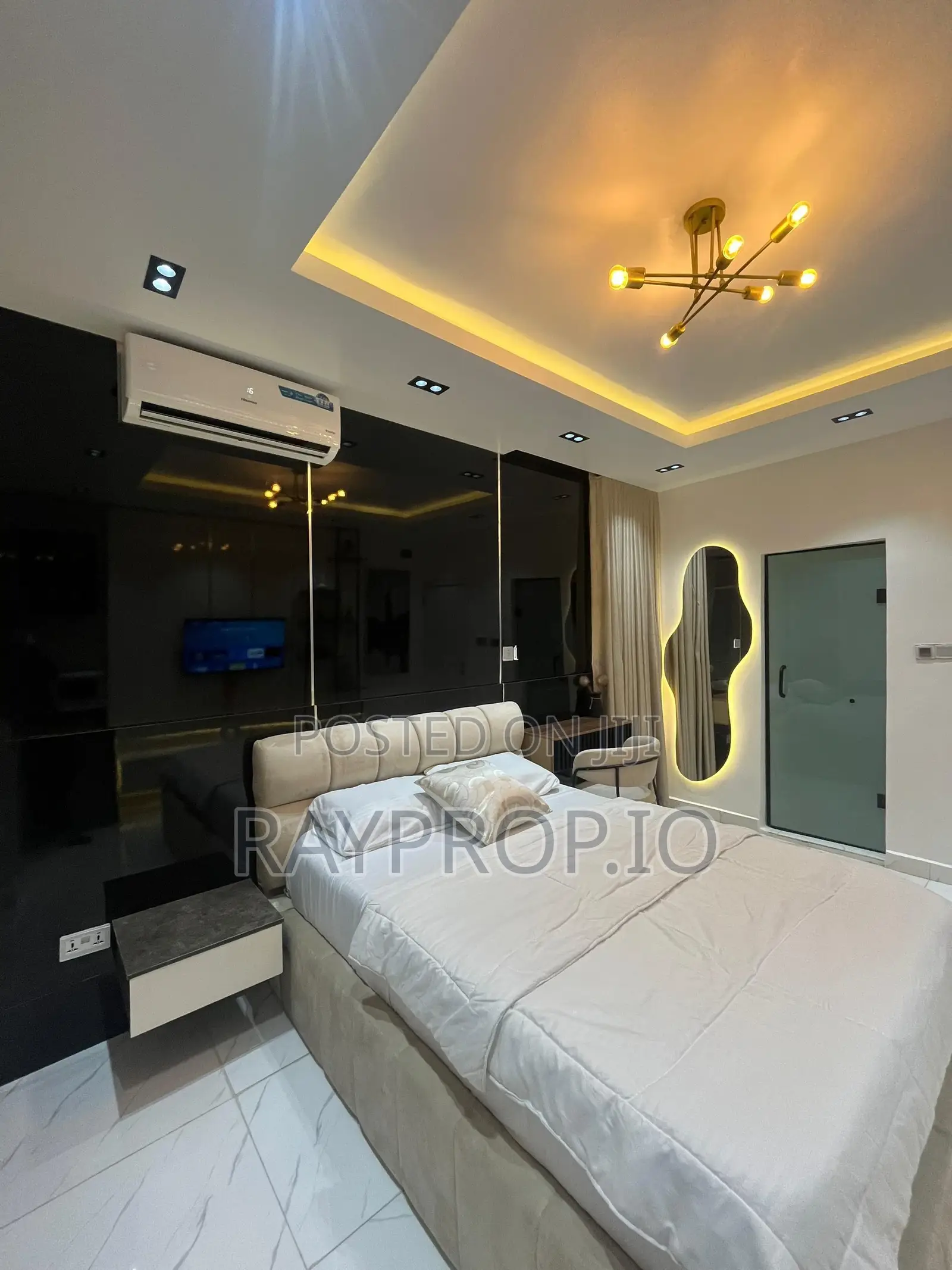 Studio Shortlet in Lekki Phase 1 in Lekki Phase 1