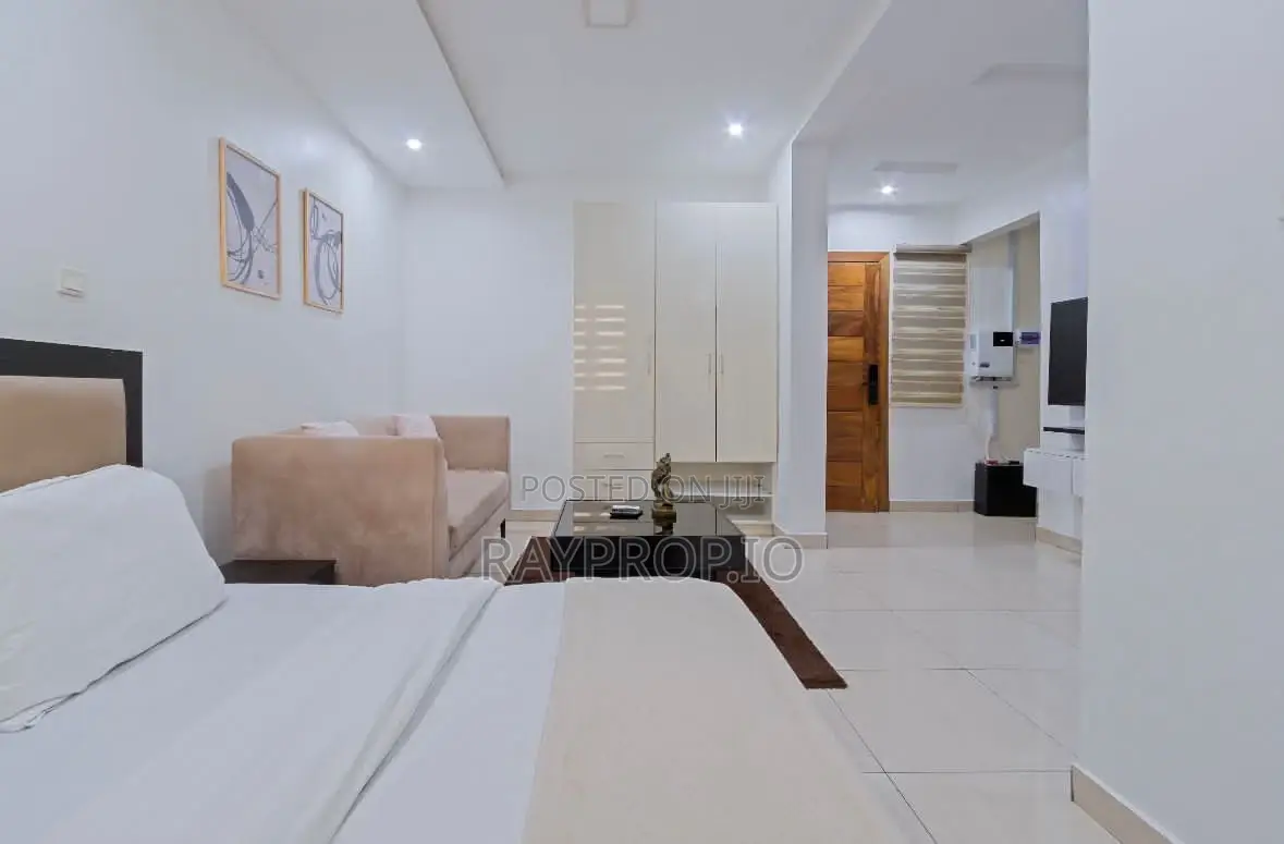 Studio Shortlet in Ikate Lekki in Ikate