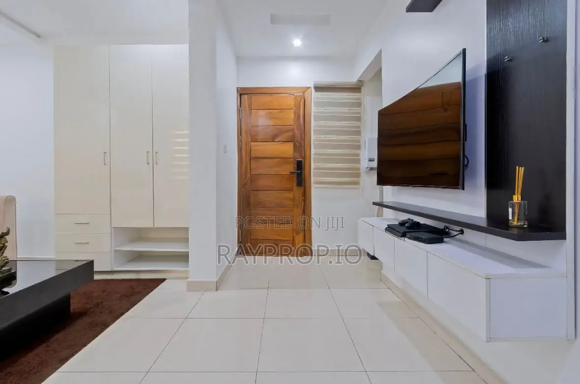 Studio Shortlet in Ikate Lekki in Ikate