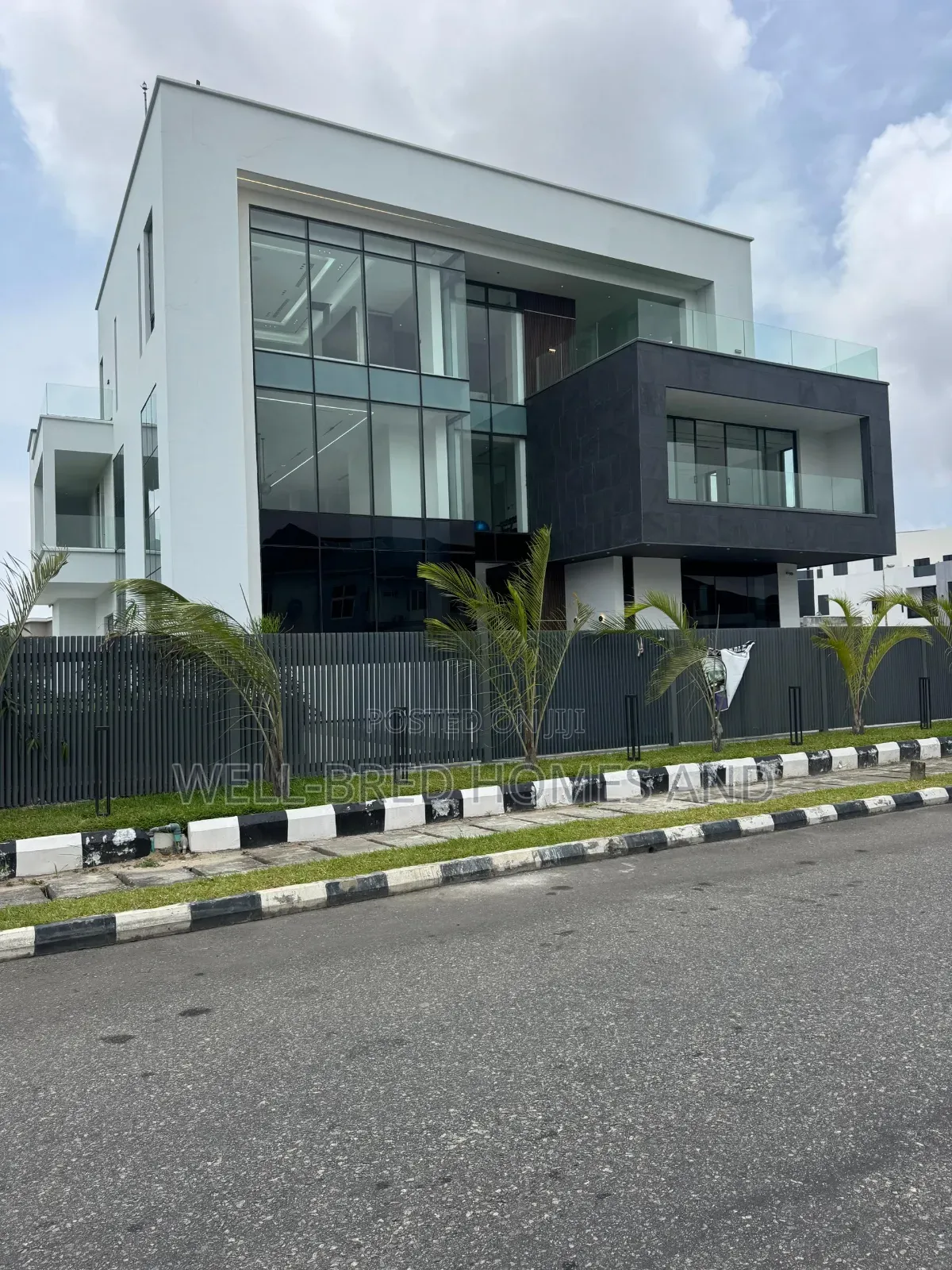 5bdrm Duplex in Pinnock Beach, Lekki for sale in Lekki