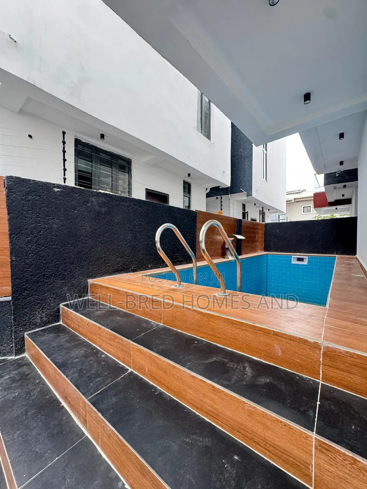 5bdrm Duplex in Lekki Phase 1 Lekki for sale in Lekki