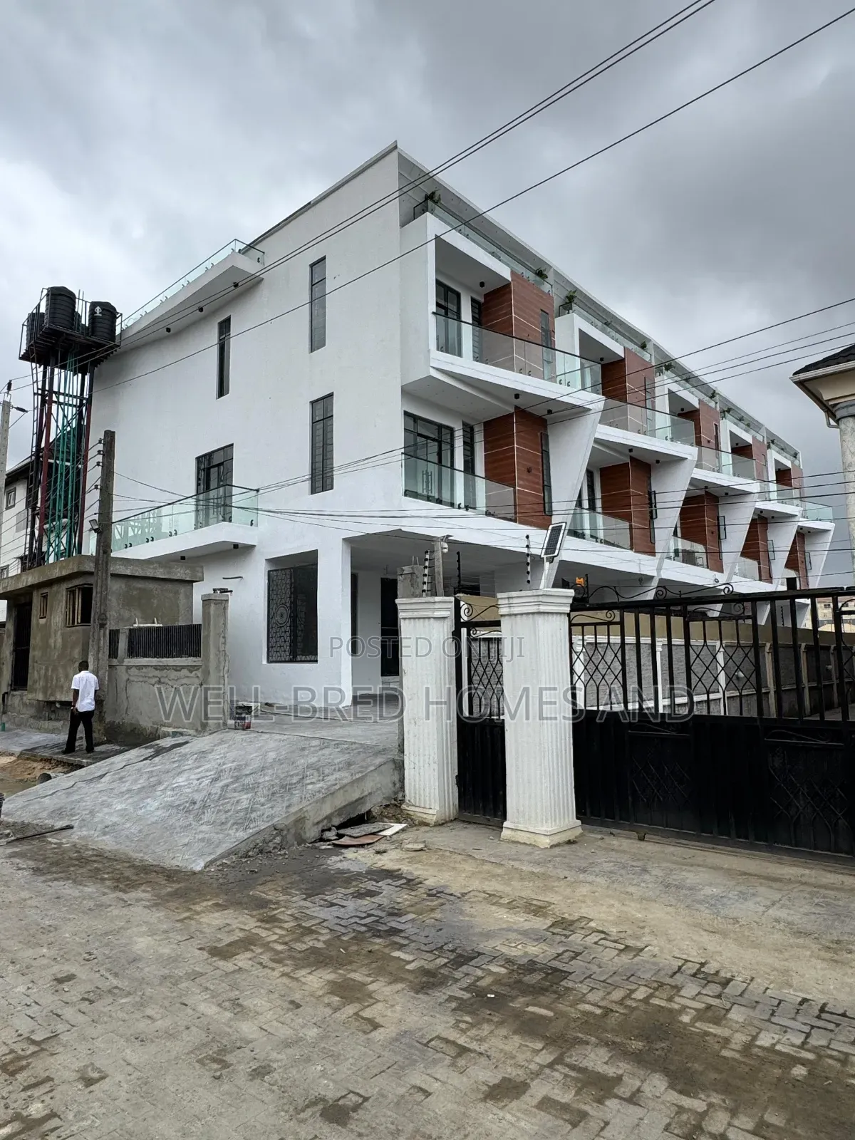 4bdrm Duplex in Lekki for sale in Lekki