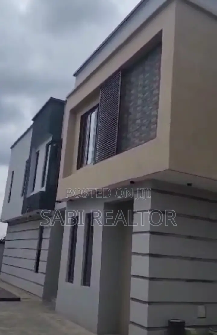 Furnished 4bdrm Duplex in Magodo Phase 1 for sale in GRA Phase 1
