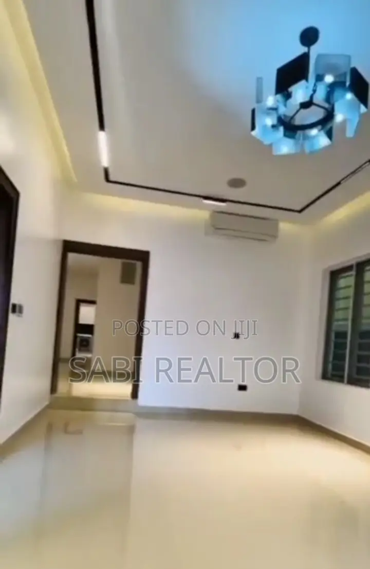 Furnished 4bdrm Duplex in Omole Phase 1 for sale in Omole Phase 1