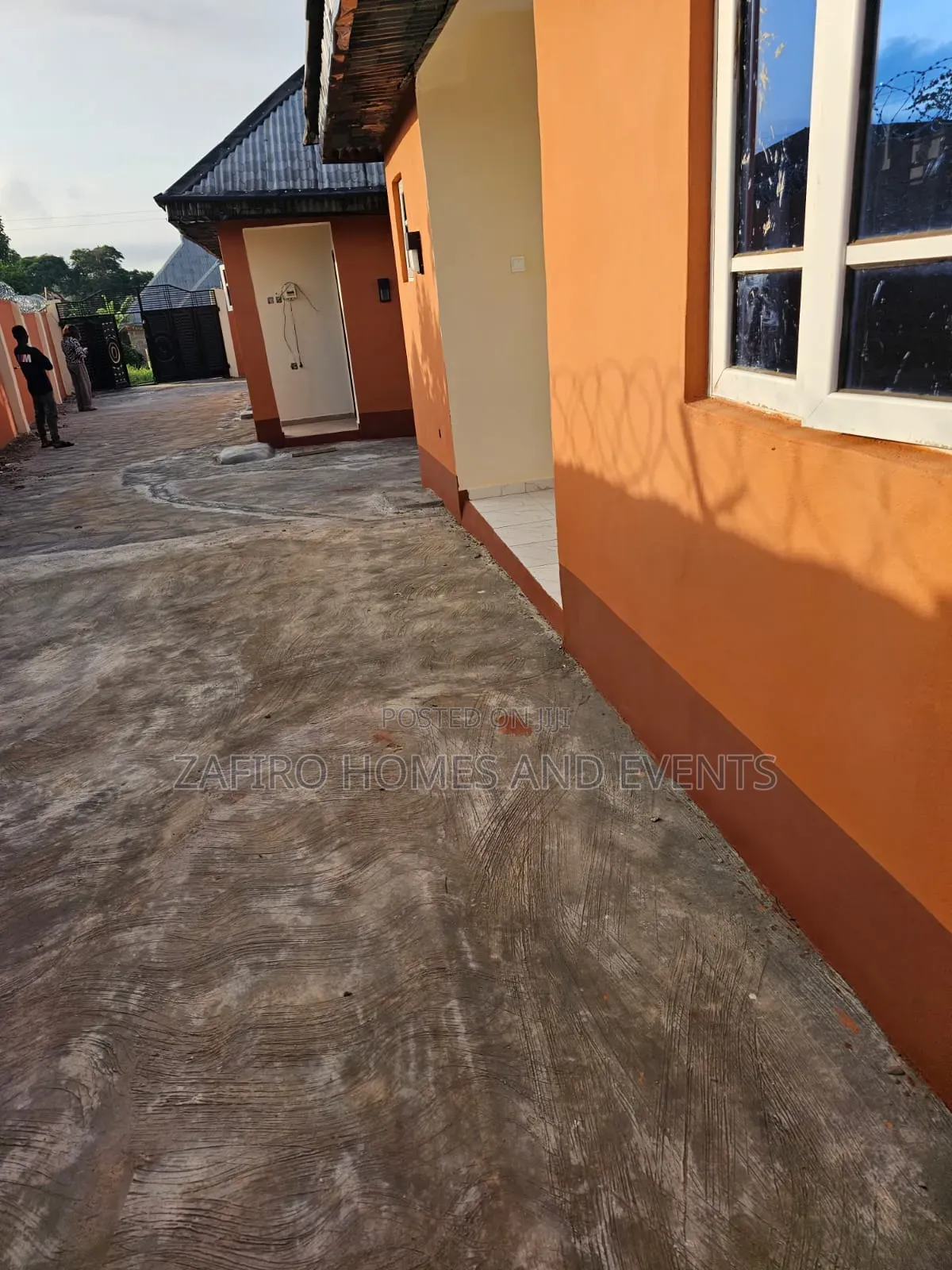 5bdrm Bungalow in Iyalode Area Akobo for sale in Akobo