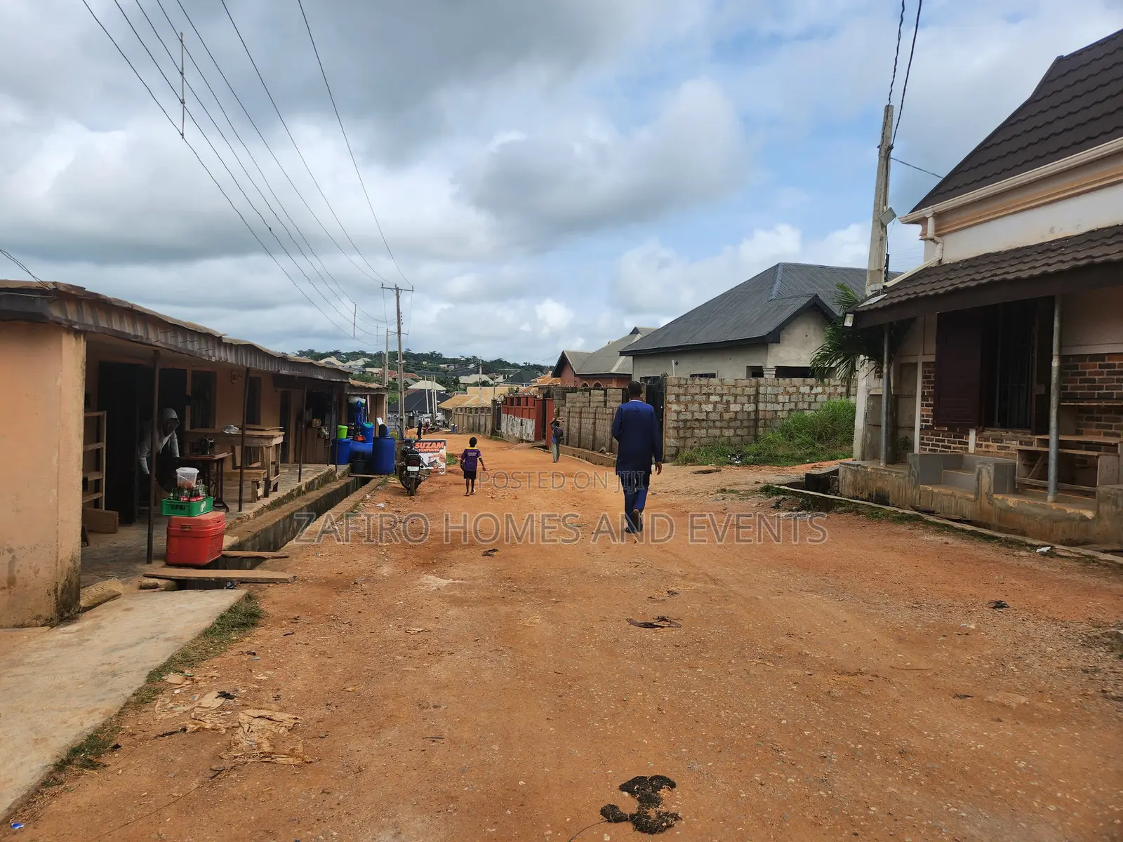 1900m2 Piece of Land at Gbopa Ologuneru Near the Tarred Road in Ologuneru