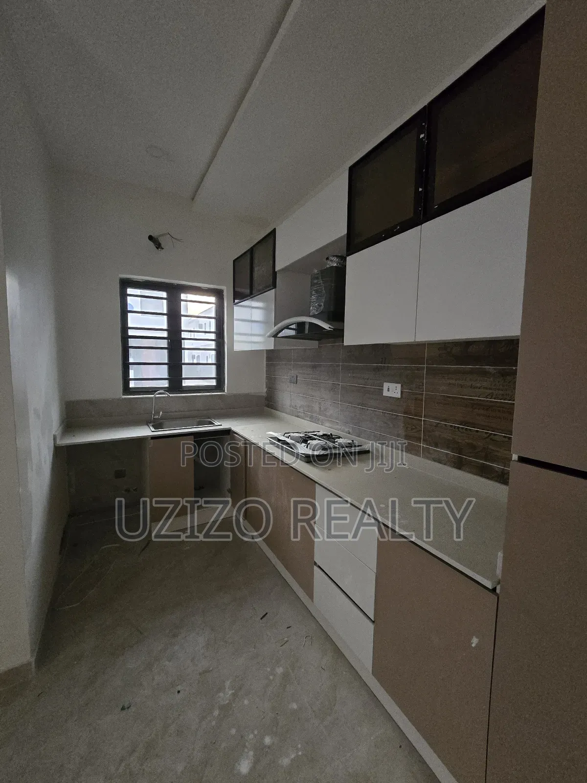 3bdrm Townhouse/Terrace in Sangotedo for Sale in Sangotedo