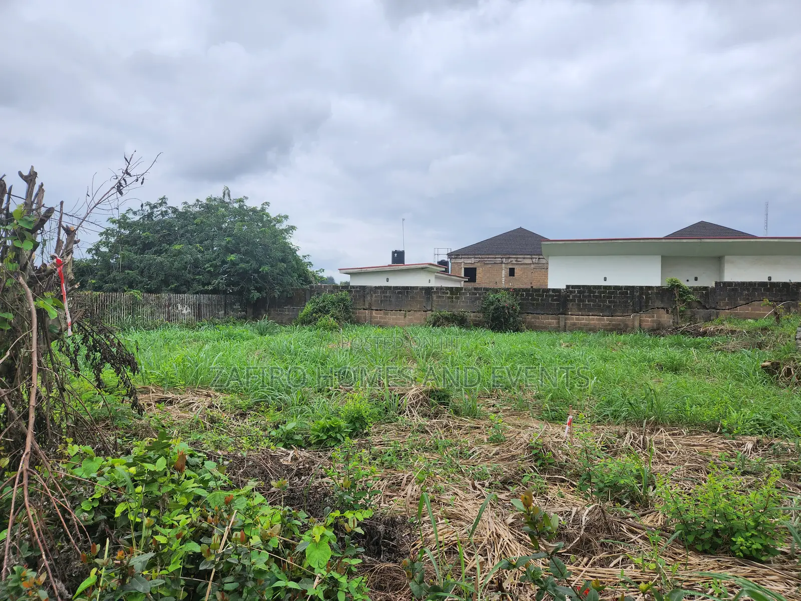 1000m2 at Magara Iyaganku Gra in Iyanganku