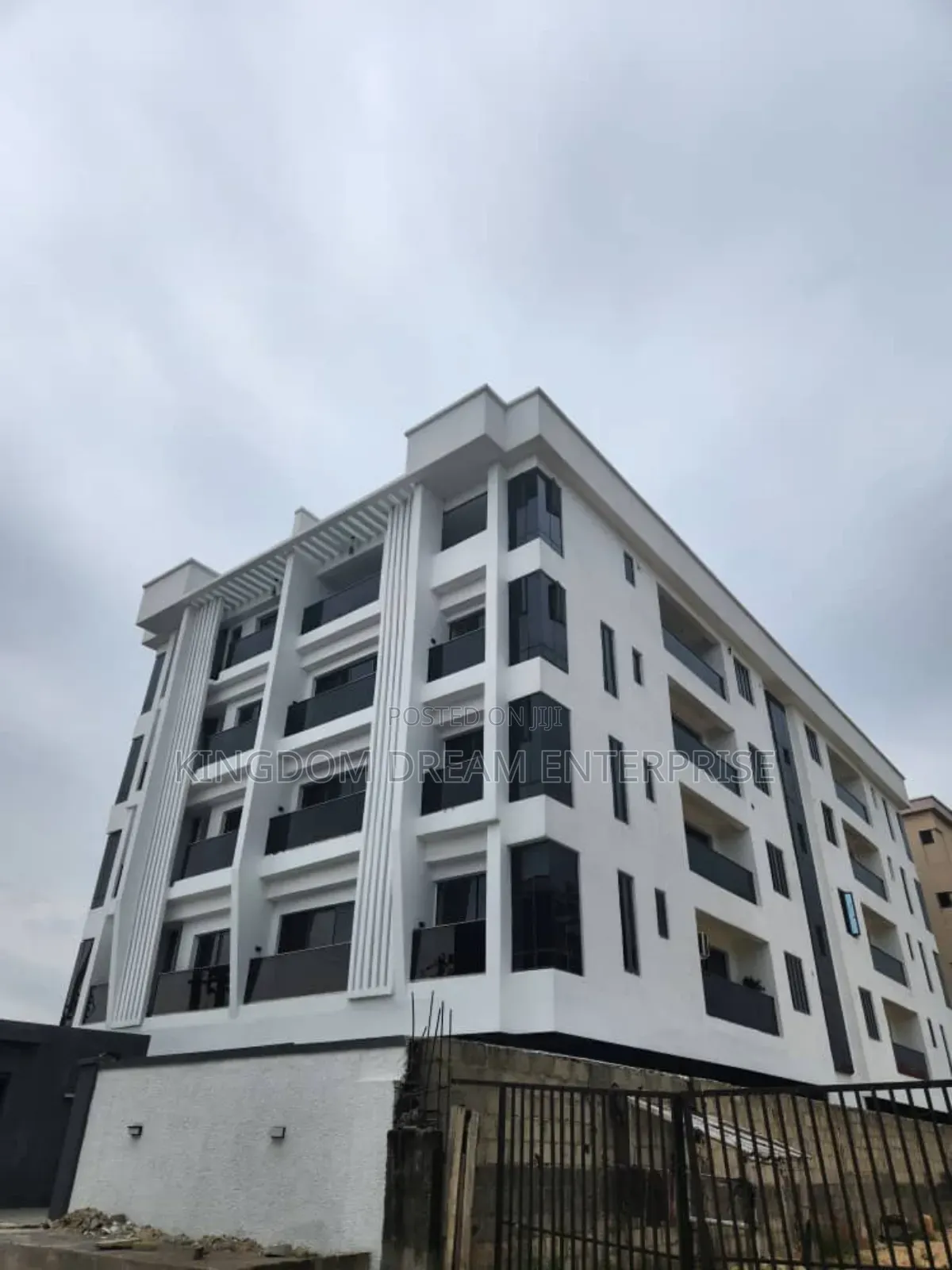 2bdrm Apartment in Horizon Heights Off for sale in Off Lekki-Epe Expressway