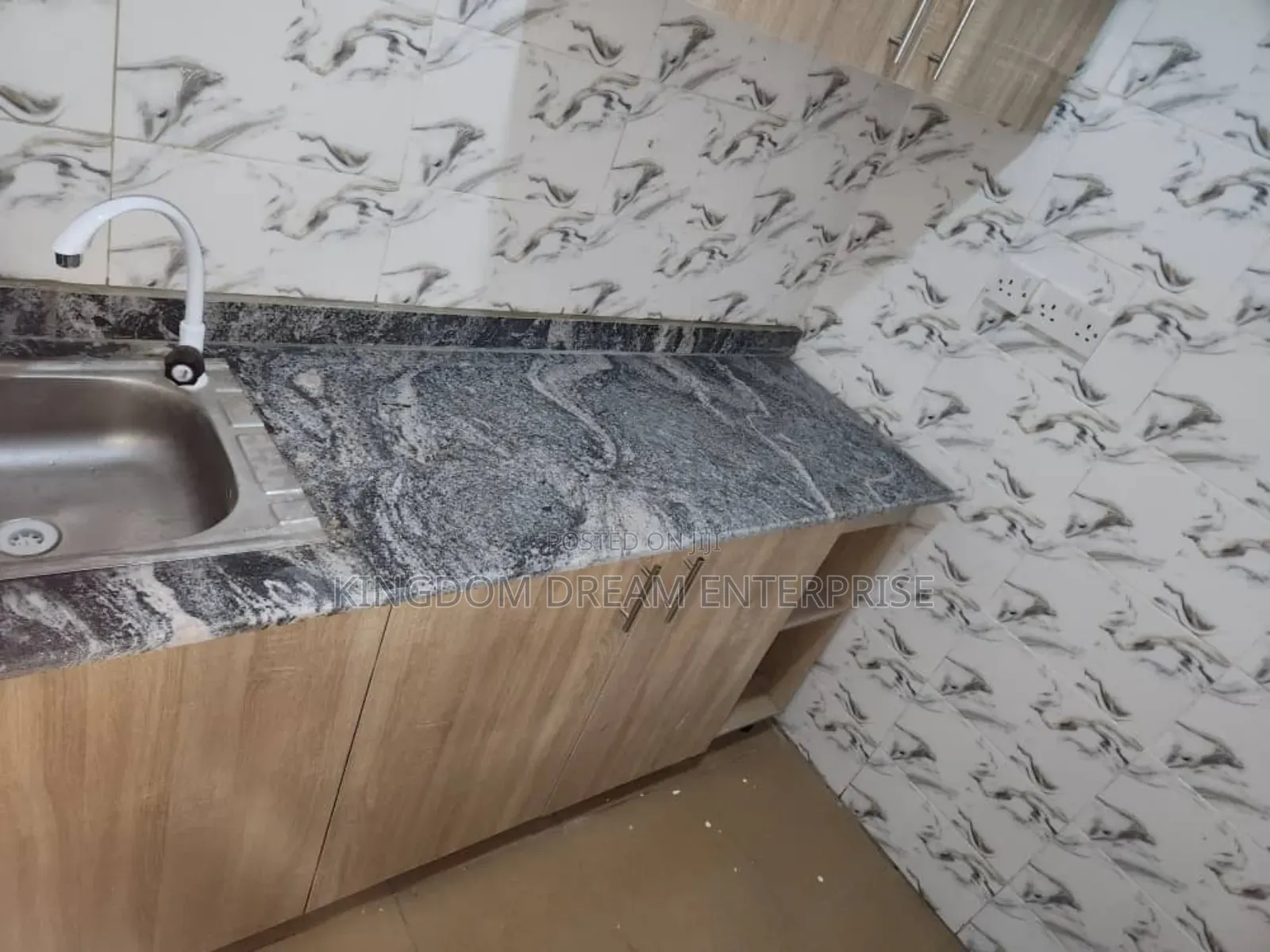 2bdrm Apartment in Off Agbe Road for rent in Abule Egba