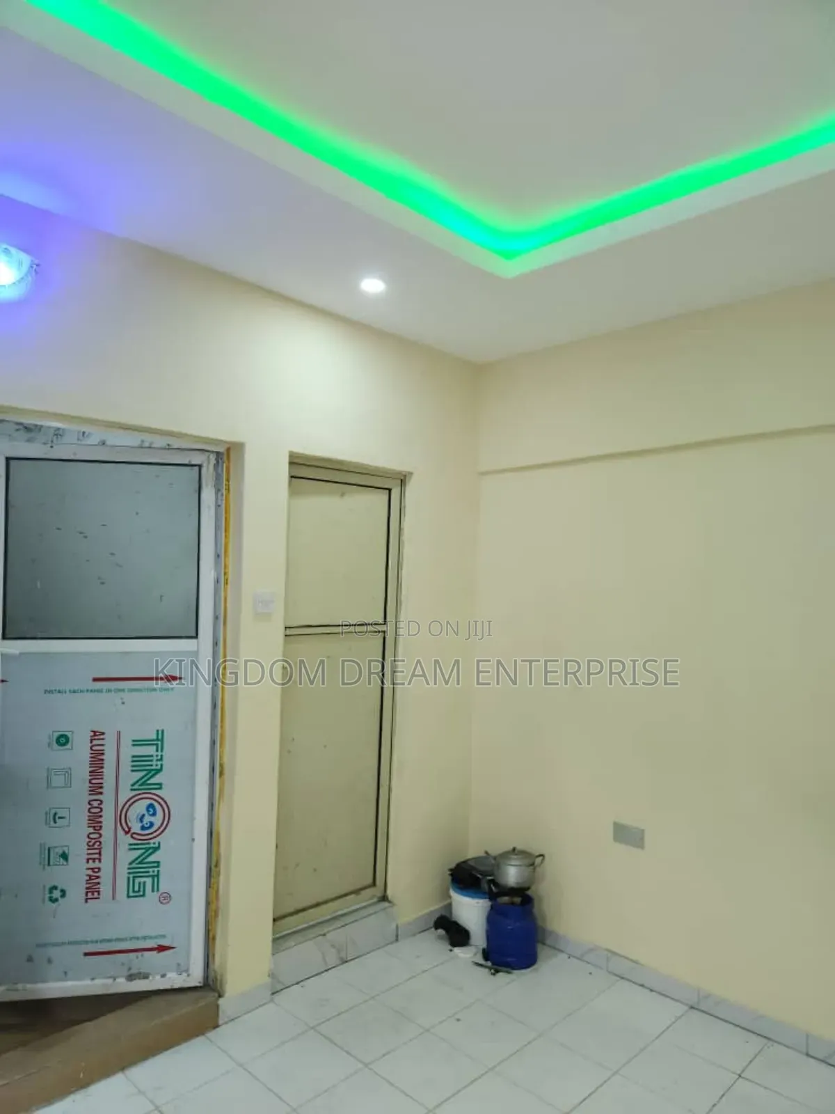 2bdrm Apartment in Off Agbe Road for rent in Abule Egba