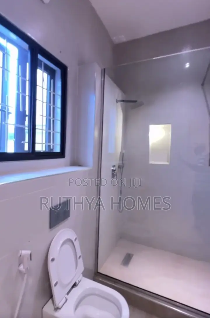 4bdrm Duplex in Guzape for sale in Guzape District
