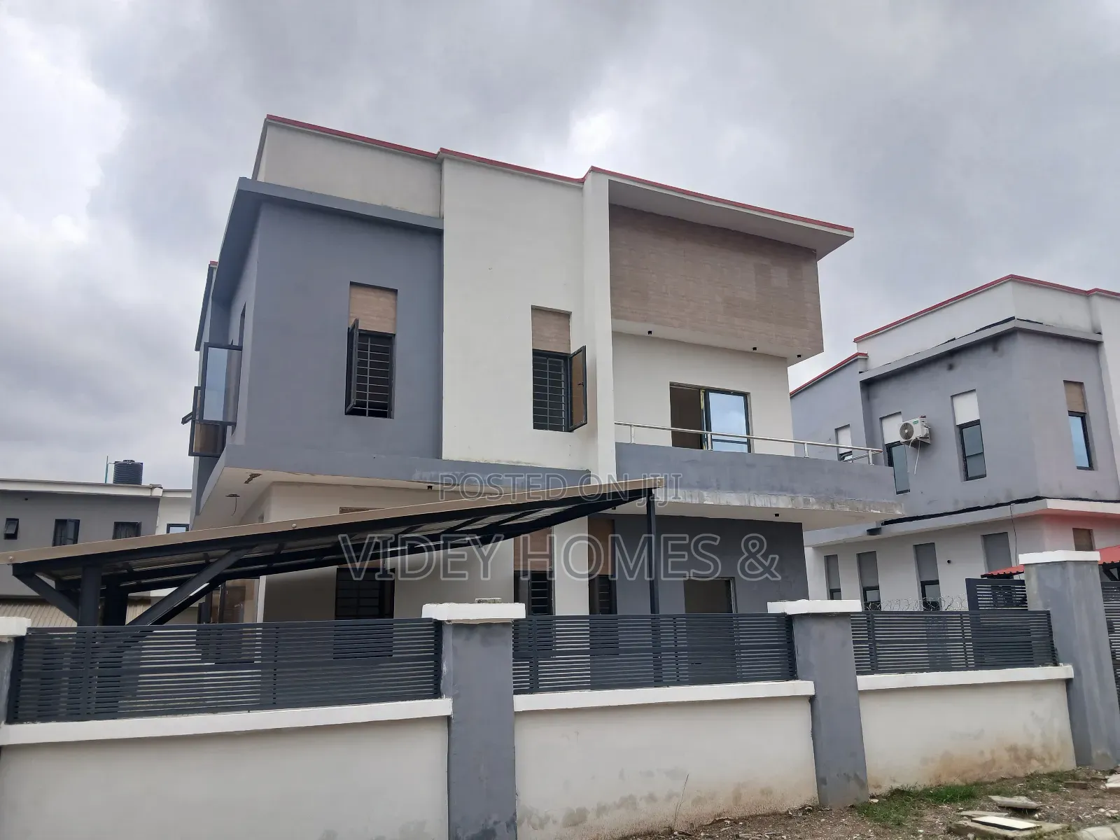 3bdrm Duplex in Sunnyvale 2, Dakwo District for rent in Dakwo District