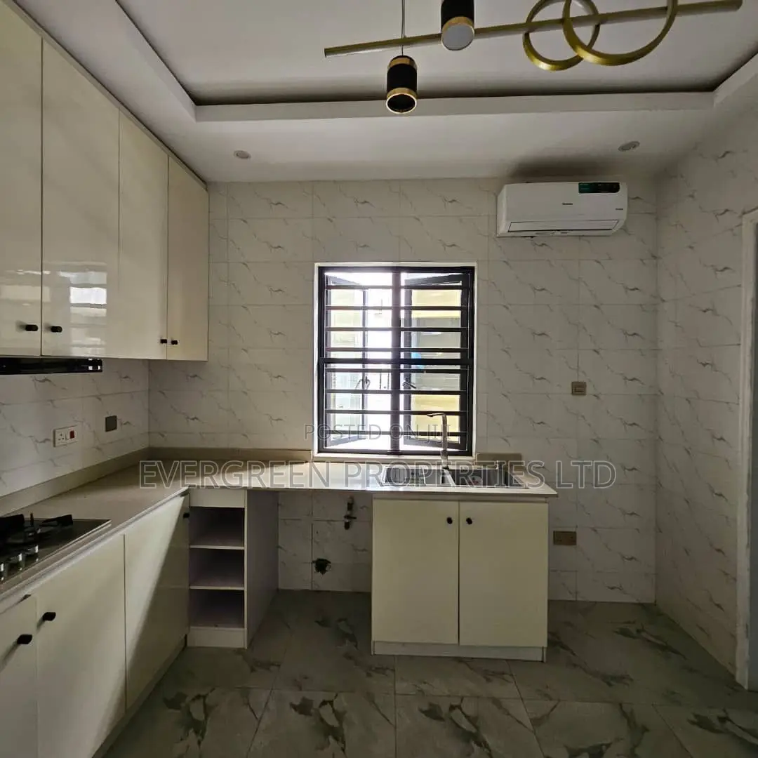 4bdrm Duplex in Akobo for rent in Akobo